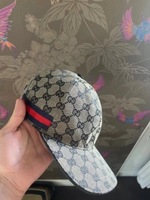 GG Keps  - navy blue GG keps.