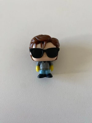Stranger things kinder joy Steve - Stranger things kinder joy Steve 