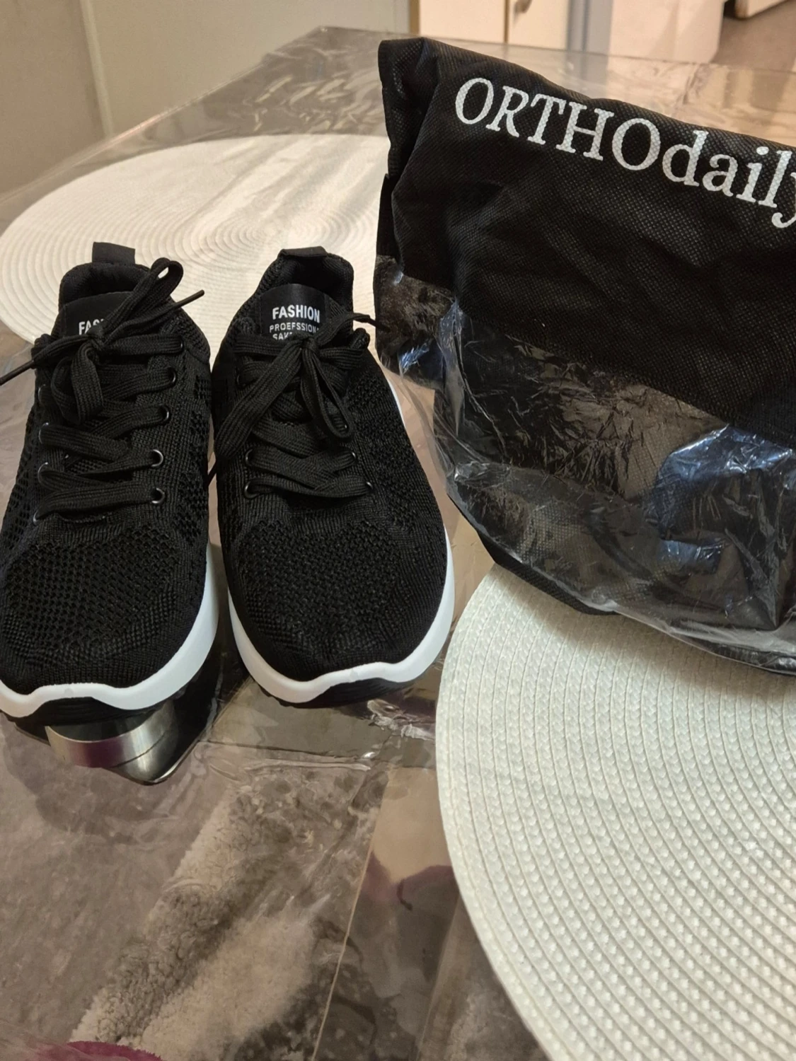 Svarta mesh sneakers ORTHOdaily - 1