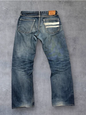 Momotaro GTB Selvedge Jeans - Säljer dessa sjukt snygga Momotaro jeans med riktigt sköna honeycombes och lagningar. Mått: Midja: 41  Ytterben: 98  Innerben: 71  Benöppning: 20  Pris kan diskuteras 😁