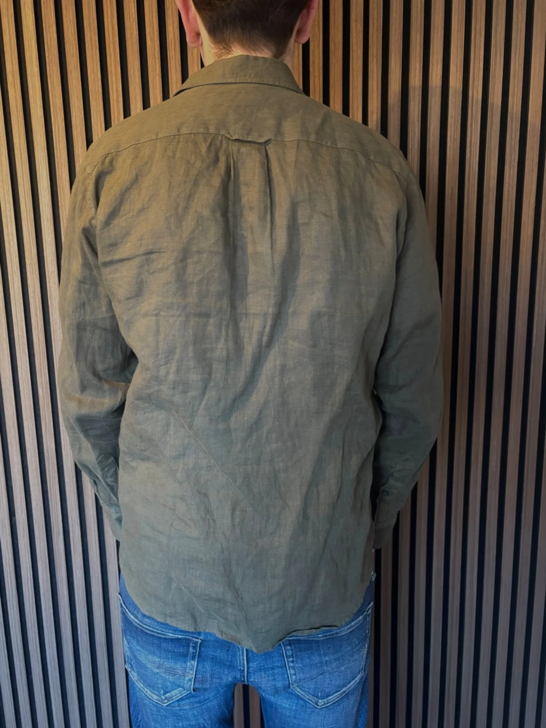 Olivgrön linneskjorta från Massimo Dutti - 1