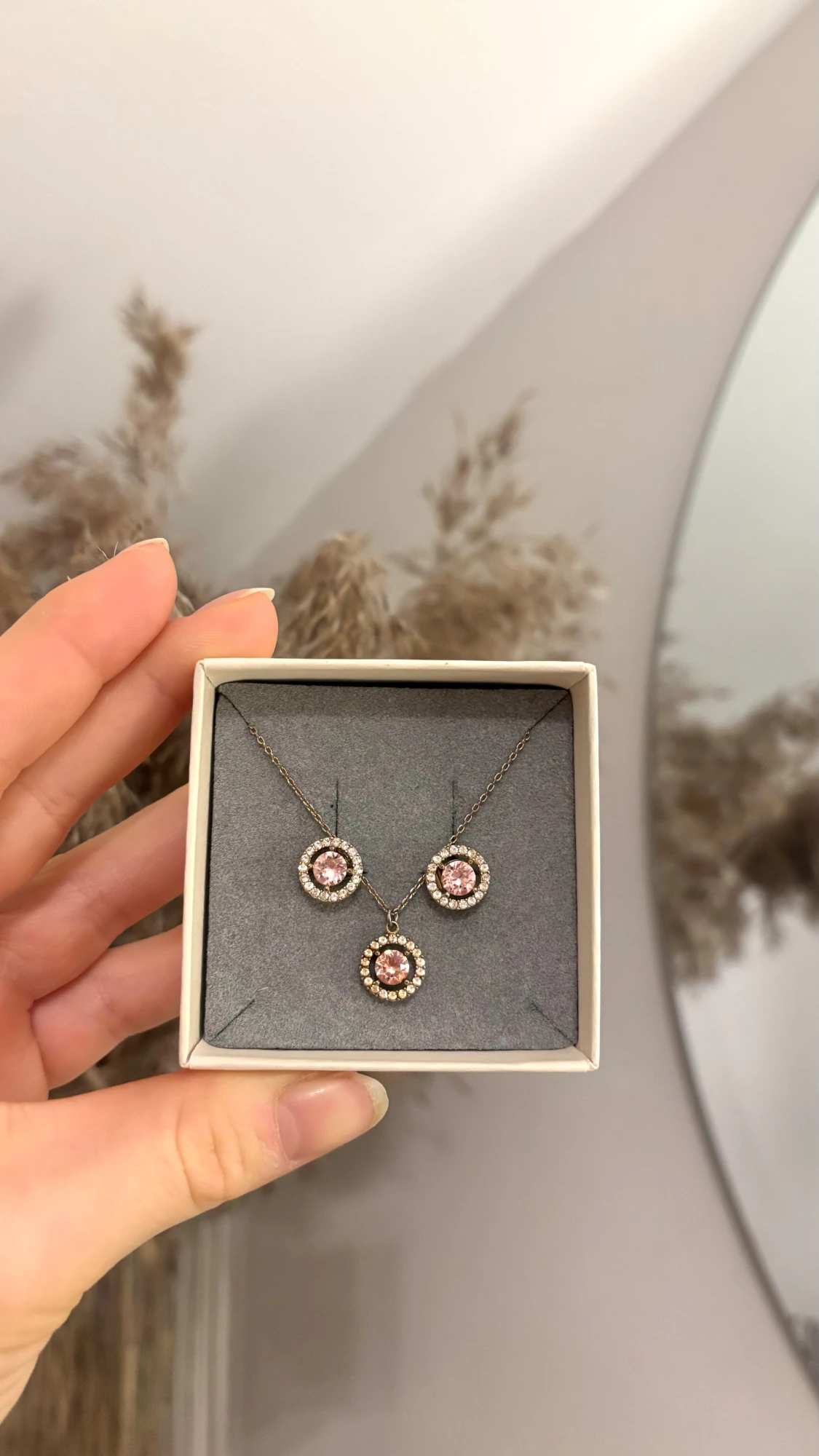 Lily and Rose rosa smyckeset