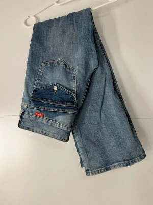 Bootcut Low waist jeans - H&M - Lågmidjade jeans från H&M