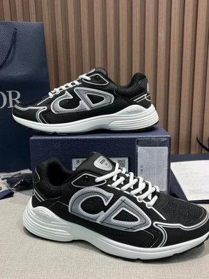 B30 44 - Skriv för fler bilder!