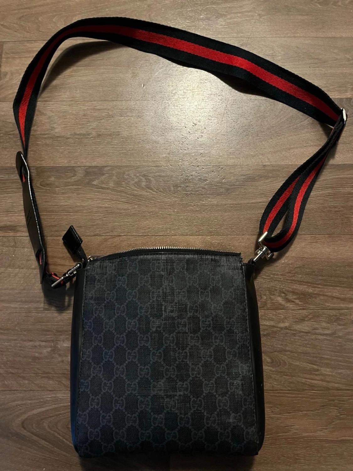 Svart axelväska - 1