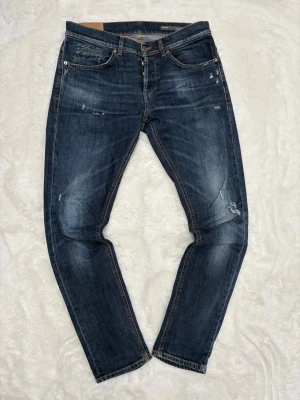 Dondup George | W33 - Dondup George jeans - storlek: W33 - tillbehör: jeans - skick: grymt! - nypris: 3000kr+ -v.collection
