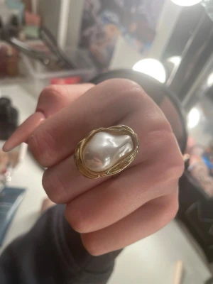 Guld ring - Jätte söt guld ring ☺️🫰postar alltid inom 24 timmar❤️