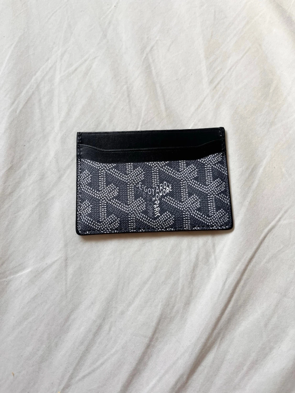 Svart kortfodral från G - 2