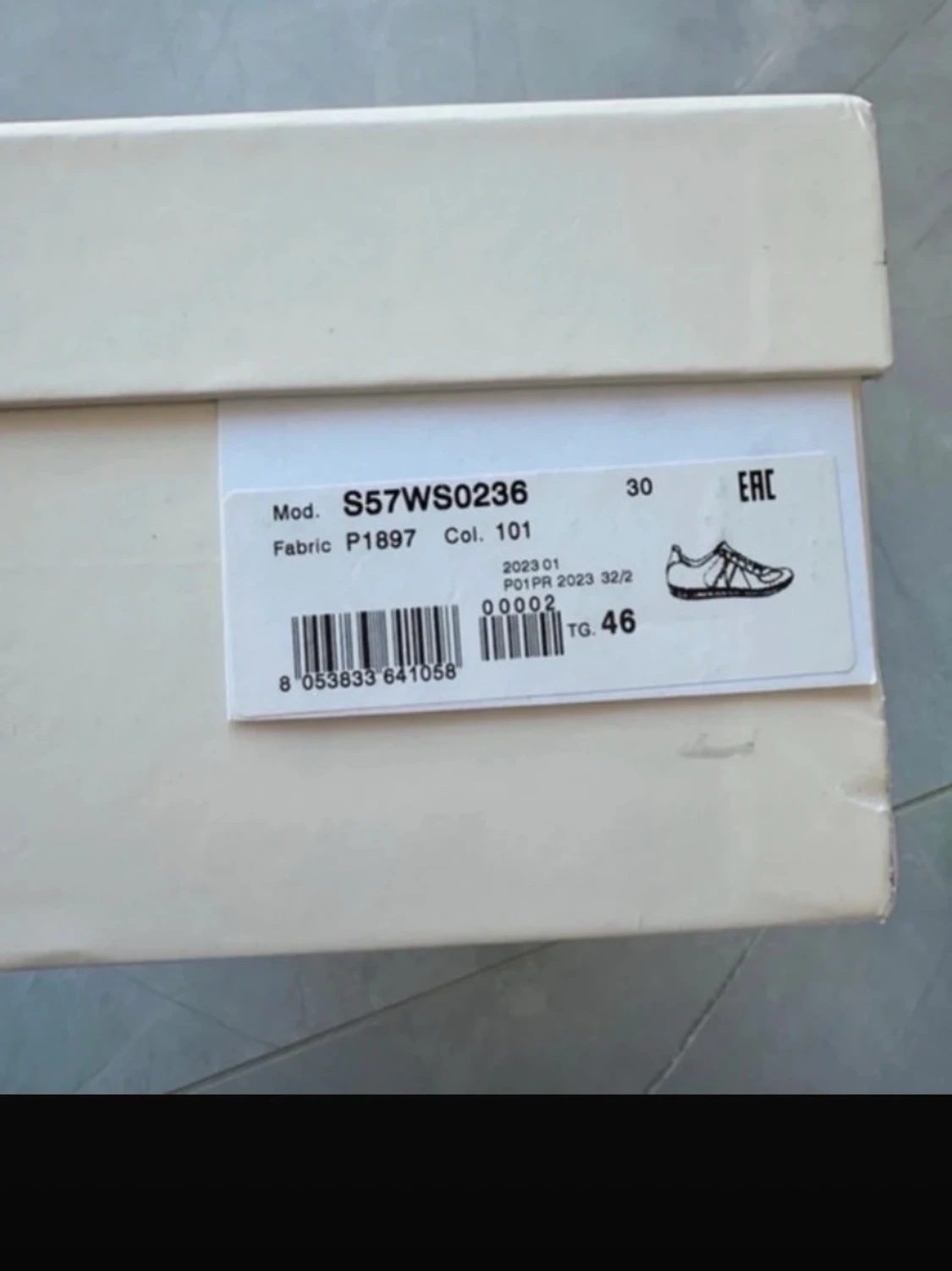 Vita och grå sneakers i mocka och läder - 4