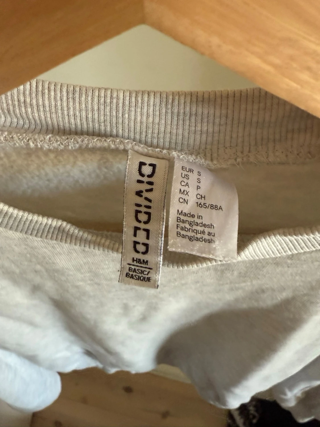 Ljusgrå basic sweatshirt - 2