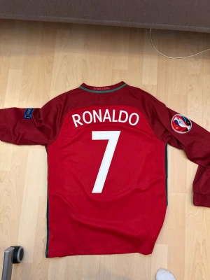 Cr7 final tröja 2016 - Cr7 final tröja 2016, använd men grymt skick