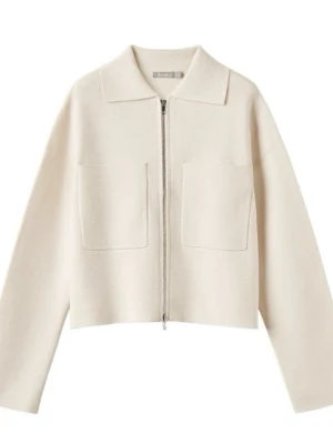 creme vit cardigan  - creme vit cardigan från åhléns, i storlek xs. använd fåtal gången och i jättefint skick. säljer även en likadan i mörkblå, storlek s. nypris 599 💕skriv vid frågor eller intresse ✨ ge gärna prisförslag