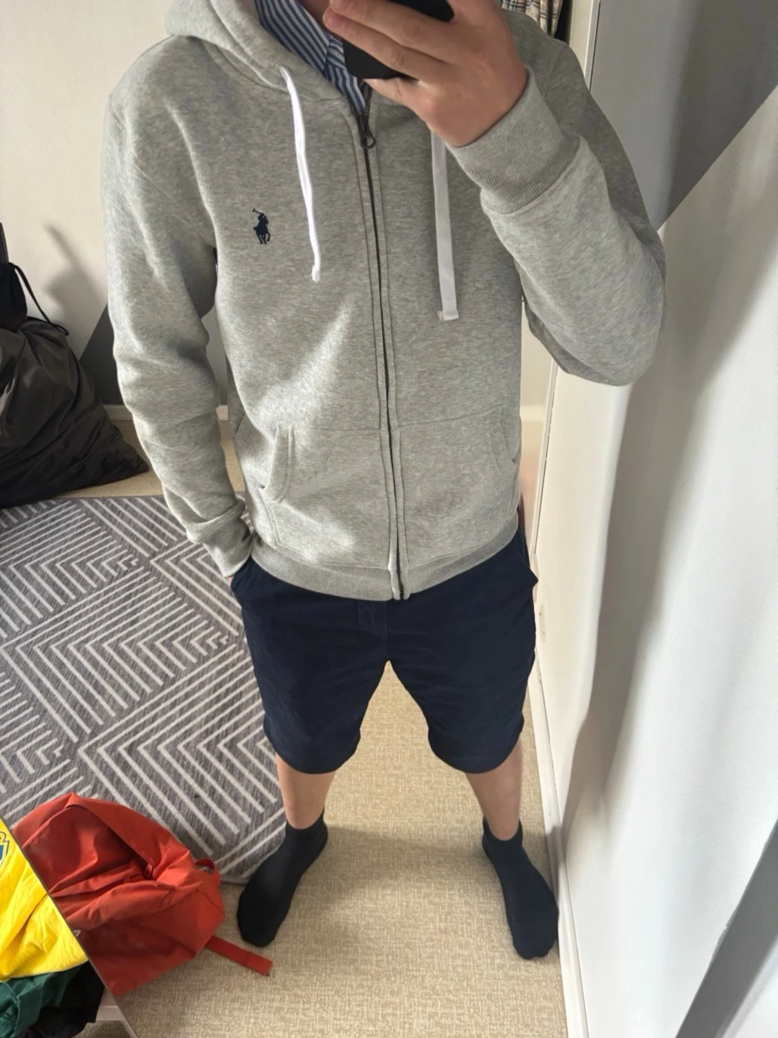 Grå hoodie från Polo Ralph Lauren - 2