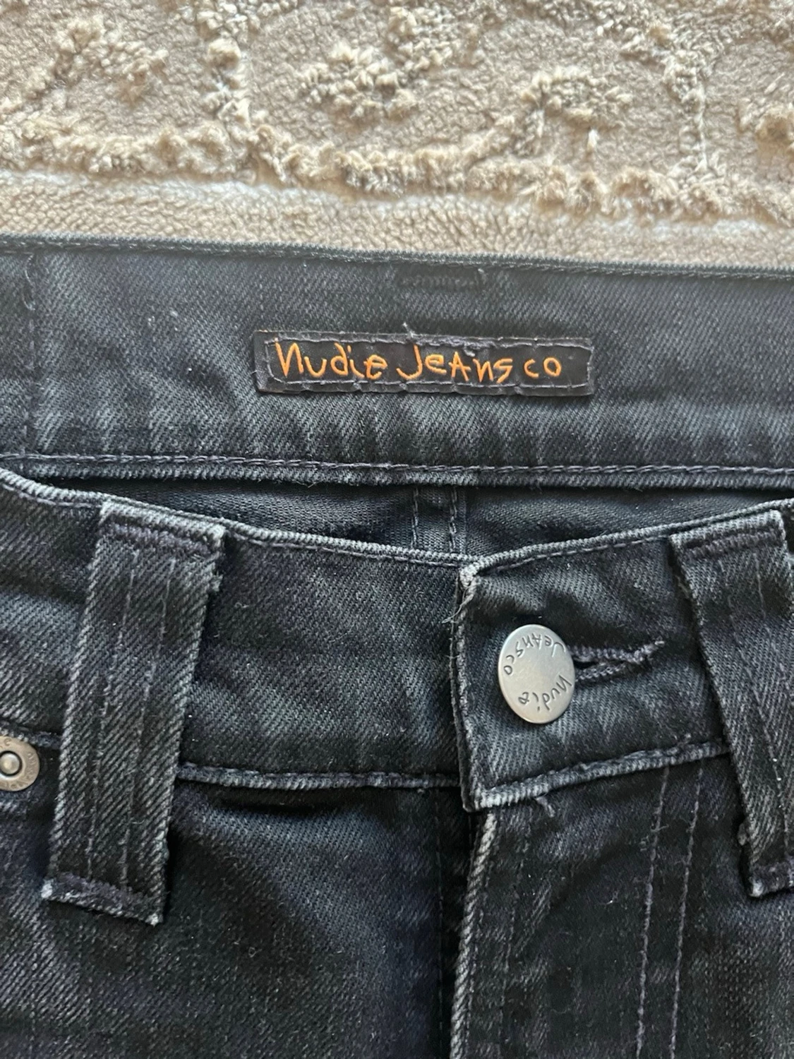  Snygga svarta jeans från Nudie Jeans - 3
