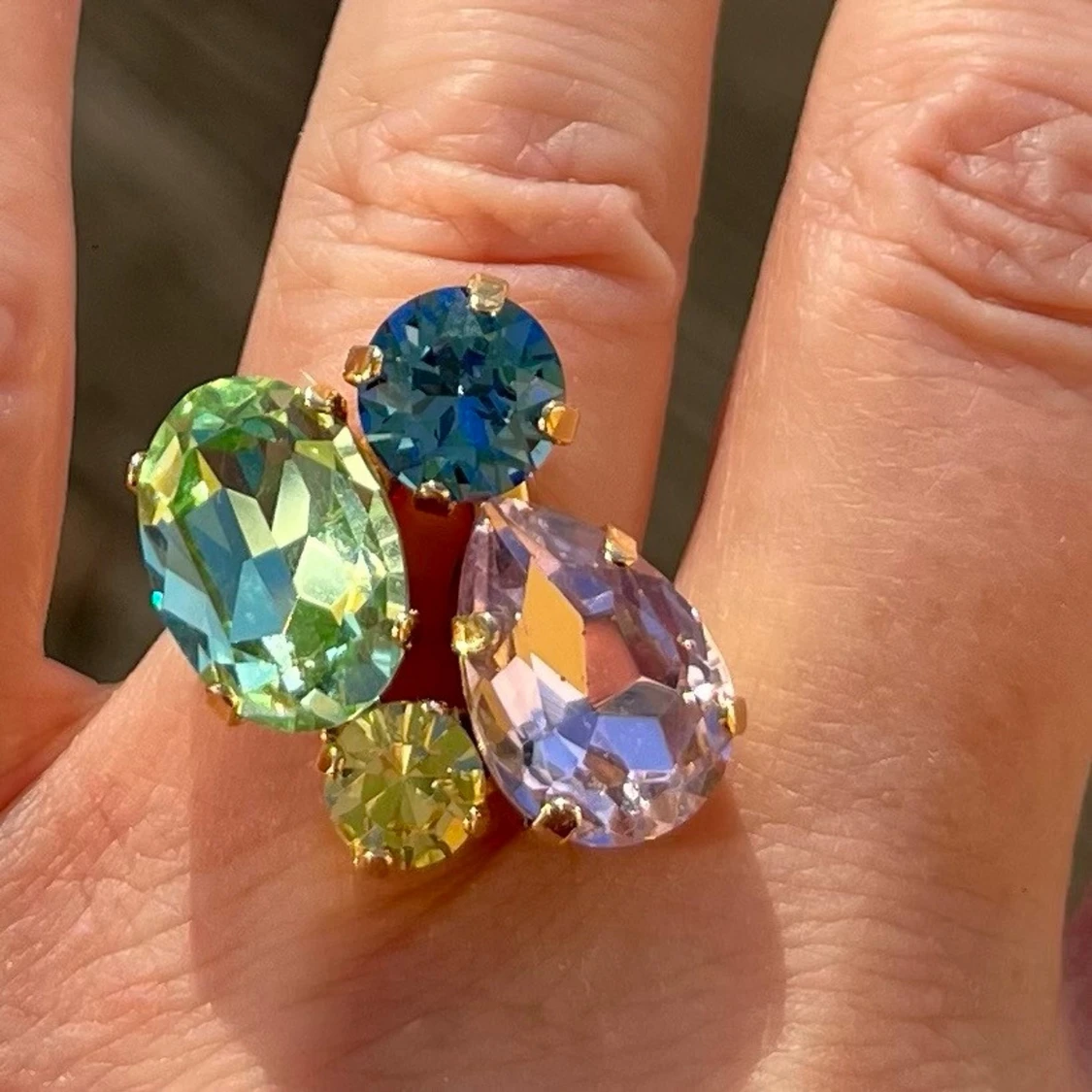 Mixed sized ring Rainbow guldpläterad kristall - 4