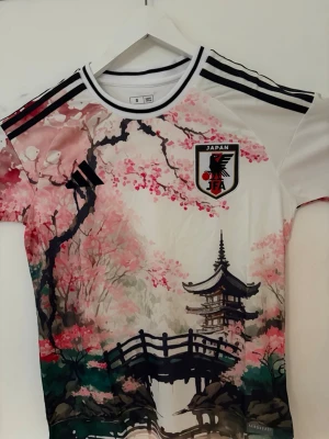 Custom Japan tröja - Fast pris