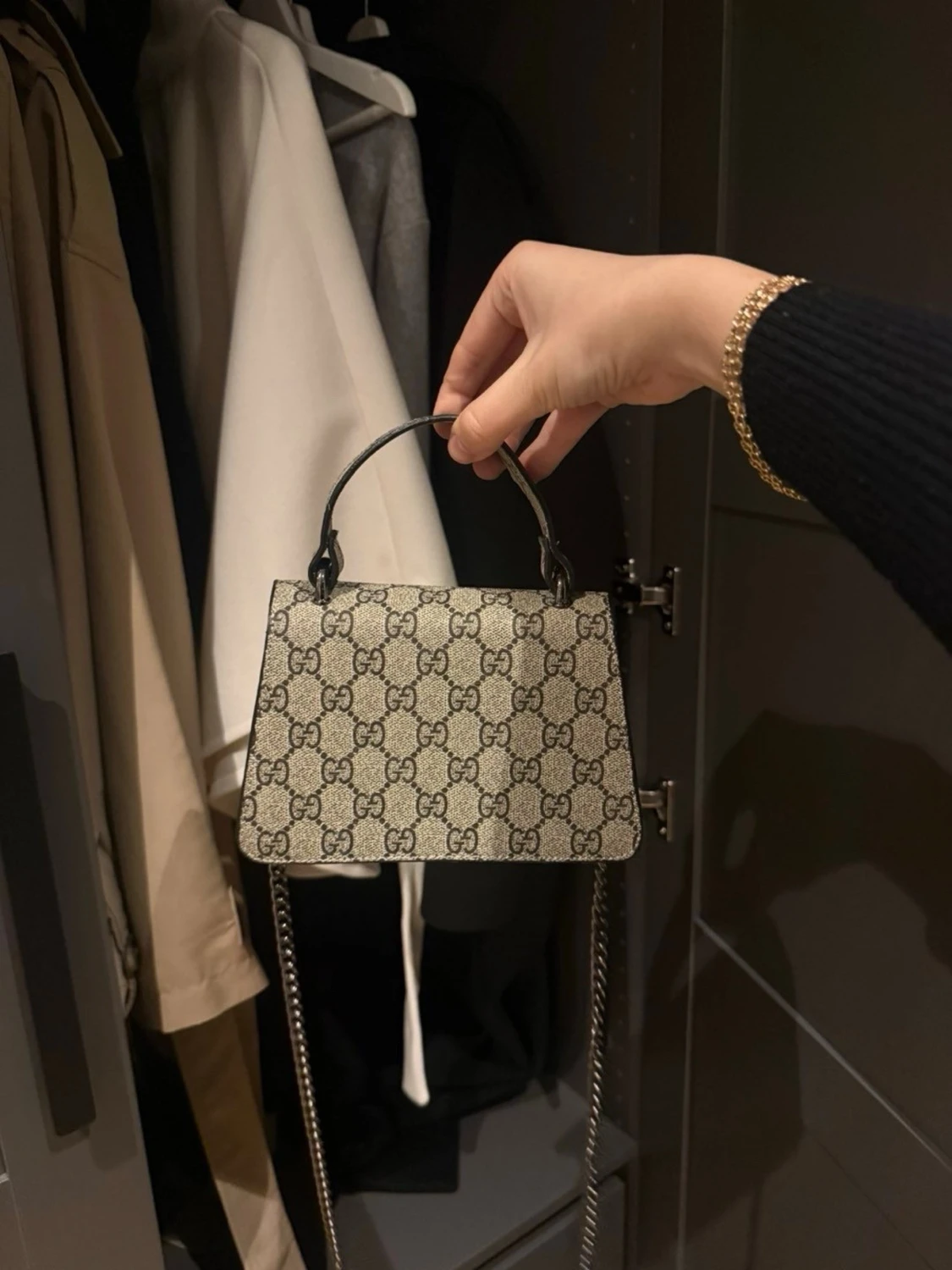 Snygg beige handväska - 2