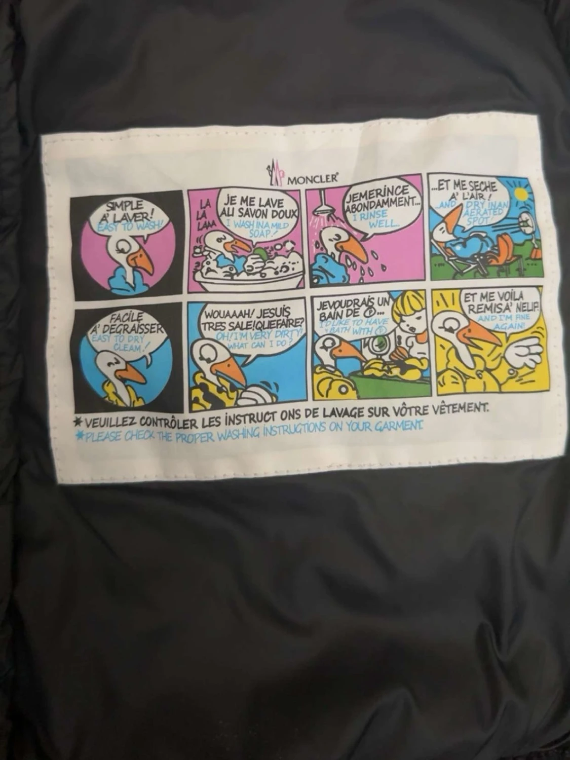 Svart dunjacka med huva från Moncler - 5