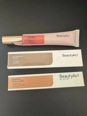 Helt nya BeautyAct prudukter  - - Luminous Liquid Blush i färgen Berry Dreams. Berikad med hudvårdande egenskaper. Går att använda på ögon, ansikte och läppar.                                                      - Lip Treatment, reparerande o återfuktande egenskaper för läpparna i doften vanilla.  -GlowPrime CC Eye Cream. Lystergivande ögonkräm med färgkorrigerande o återfuktande effekt. Reducerar fina linjer samt ger ökad fyllighet o elasticitet och vitamin C för slätare hy o tillför lyster. Bild 5, se lite skada på paketet.