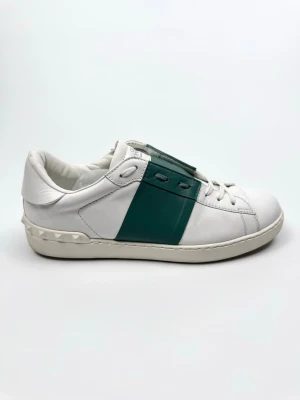 Valentino Open Sneakers - Valentino Garavani Open sneakers. Storlek 43. Skick 9/10. Nypris ca 7700kr. 100% autentiska.