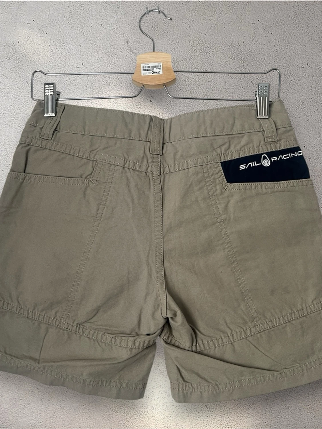Beige cargo shorts från Sail Racing - 2