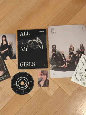 EVERGLOW All My Girls Kpop Album - Kommer med det på bilden, dvs photocard inkluderat