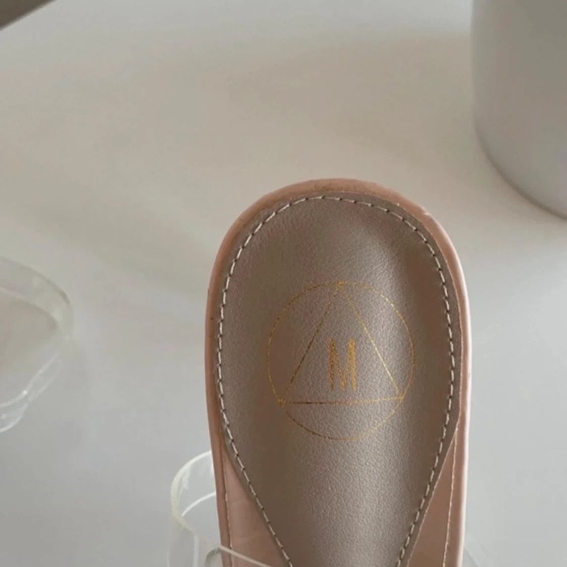 Transparenta klackade sandaler - 3