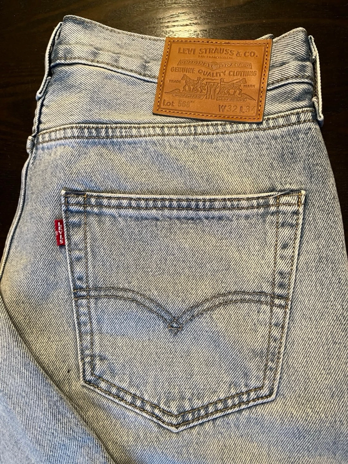 Helt nya ljusblåa Levis jeans   - 1