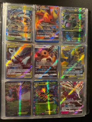 Pokémon GX och Tag Team kortsamling - Samling med Pokémon GX och Tag Team-kort. 900 kr för alla kort men priset för ett kort kan diskuteras.