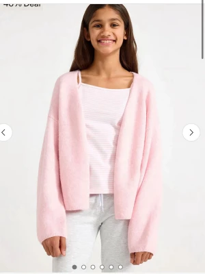Ljusrosa kofta  - Mysig ljus rosa kofta från Lindex!💕 jätte fint skick och har endast använt en gång.