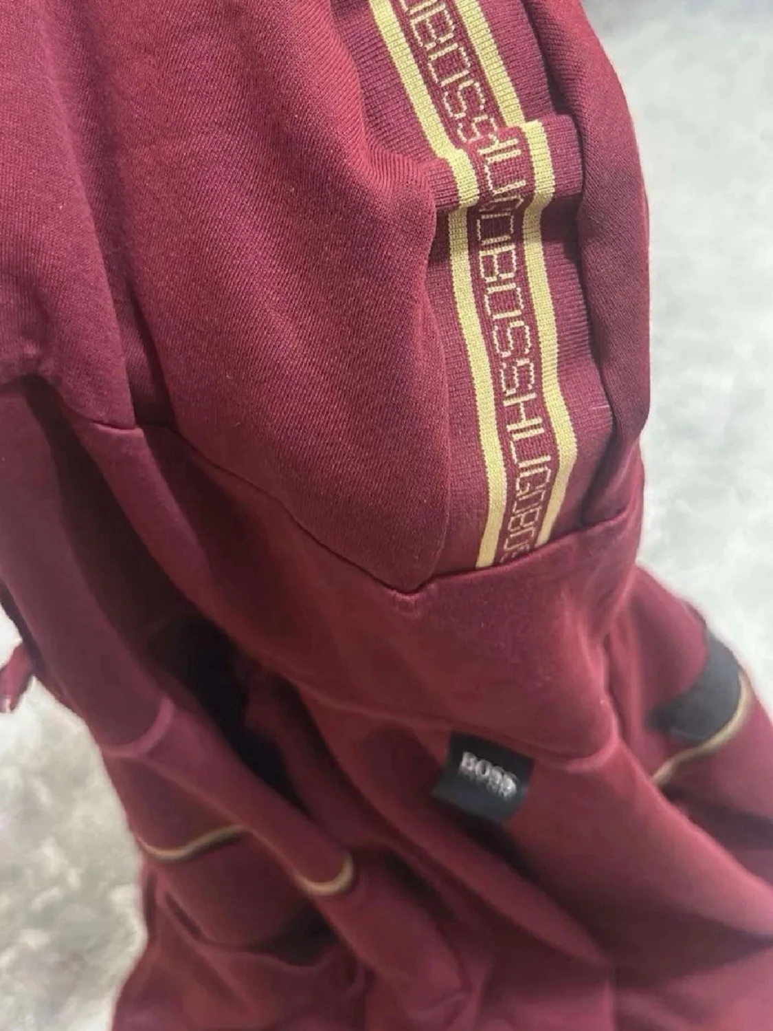Vinröd hoodie - 2