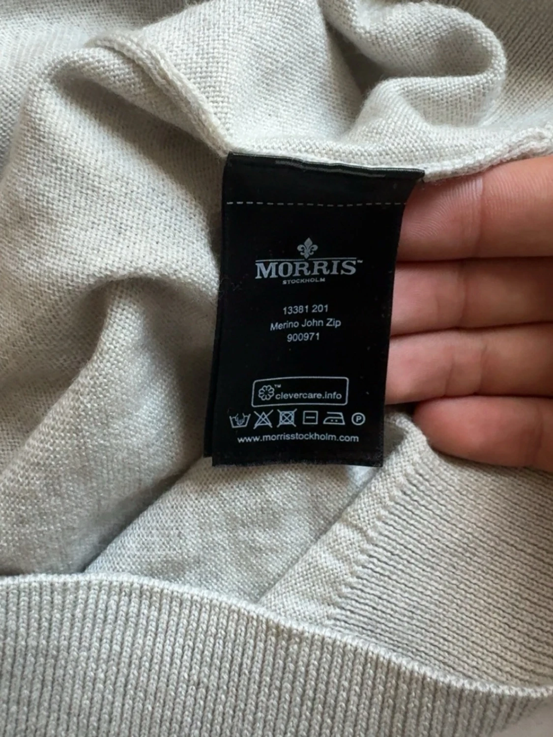 Beige stickad tröja från Morfils - 2