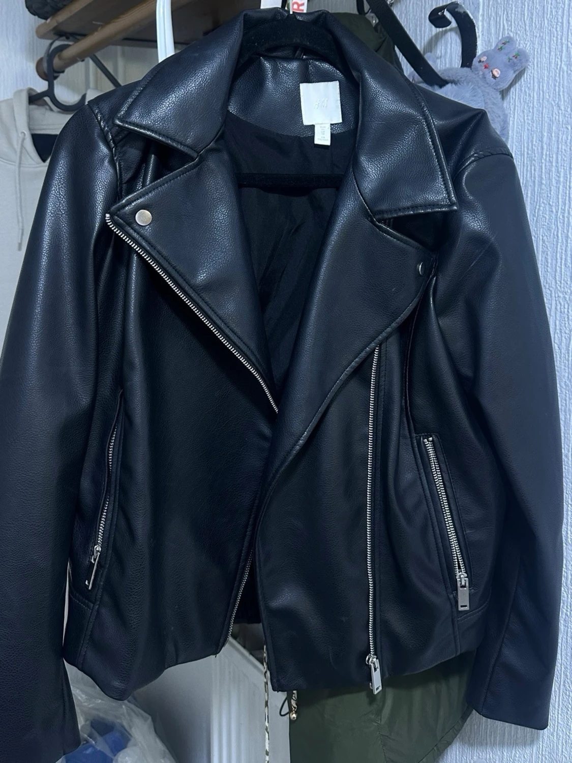 Svart skinnjacka från H&M