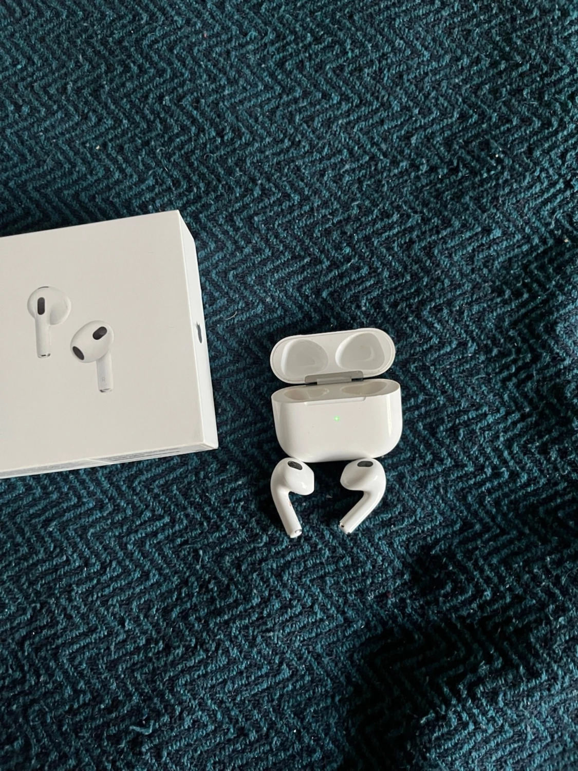 AirPods 3 - 1