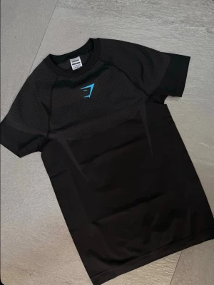 Gymshark Onyx V5 - Helt ny äkta oanvänd onyx i storlek L (inte ens testad). Kvitto finns