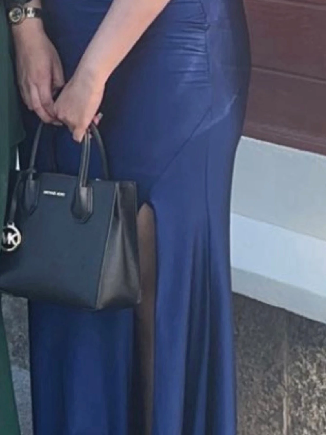 Marinblå långklänning offshoulder - 1