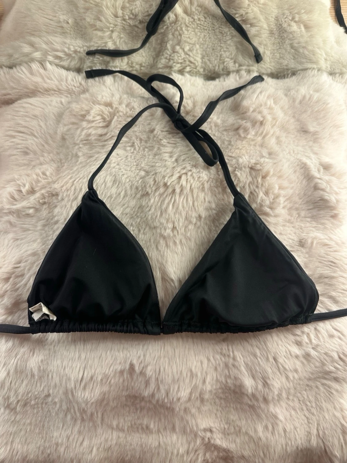 Subdued bikini - 2
