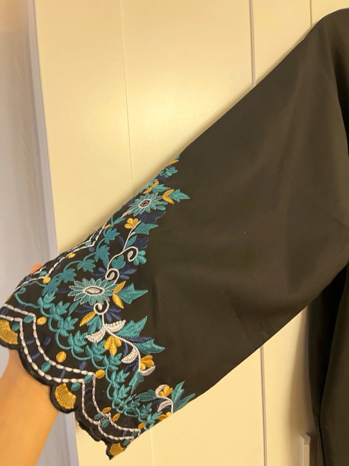 Abaya med brodering - 3