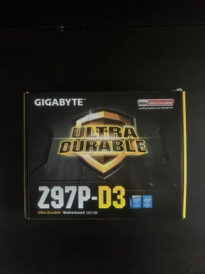 Gigabyte GA-Z97P-D3 Motherboard - Helt ny, aldrig använd, original förpackning  Specifikationer: Model: GA-Z97P-D3 Intel Z97/rev.1.1 Socket 1150 / PCI-Ex 16 / ATX 4DDR3 2-CH / HD Audio GbE LAN / 6 SATA 6Gb/s / 4 USB 3.0