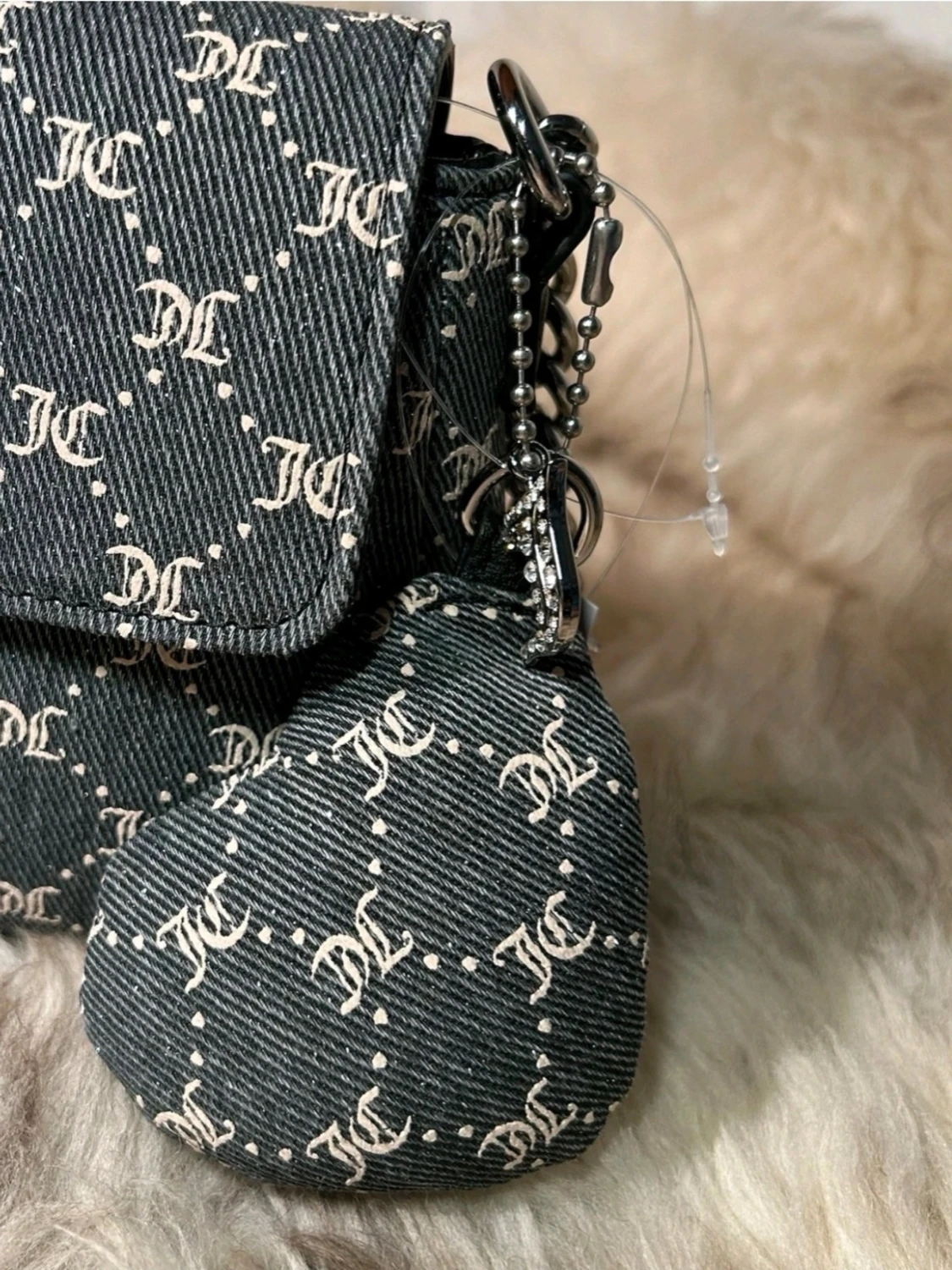 Juicy Couture monogram handväska - 2