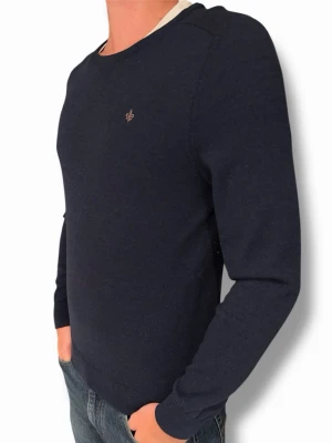 Morris Tröja - Morris Tröja | Skick 9/10 inga defekter | Färgen marinblå och storlek L | Nypris ca 1500kr | Hör av er för mer information/bilder! 