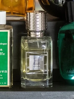 Ex Nihilo French Affair, niche parfym - Grym doft med full presentation från Ex Nihilo, nypris är väl typ 2500kr. Ex Nihilo, French Affair,40/50ml: 1200kr