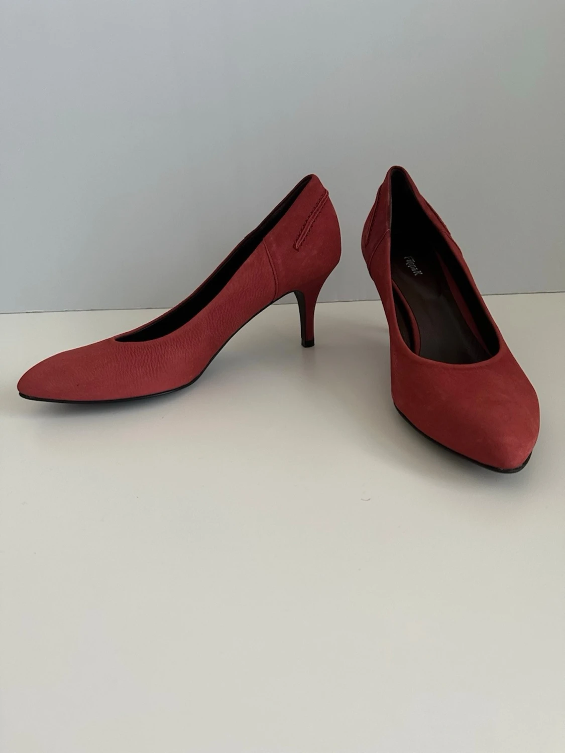 Röda mockapumps från Filippa K - 3