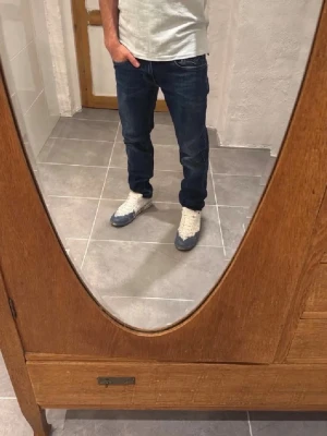 Replay jeans  - Ett par snygga byxor från Replay i storlek W29 L30 i modellen Anbbas 