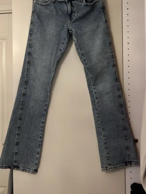 Jeans från Gina  - Snygga basic jeans från Gina