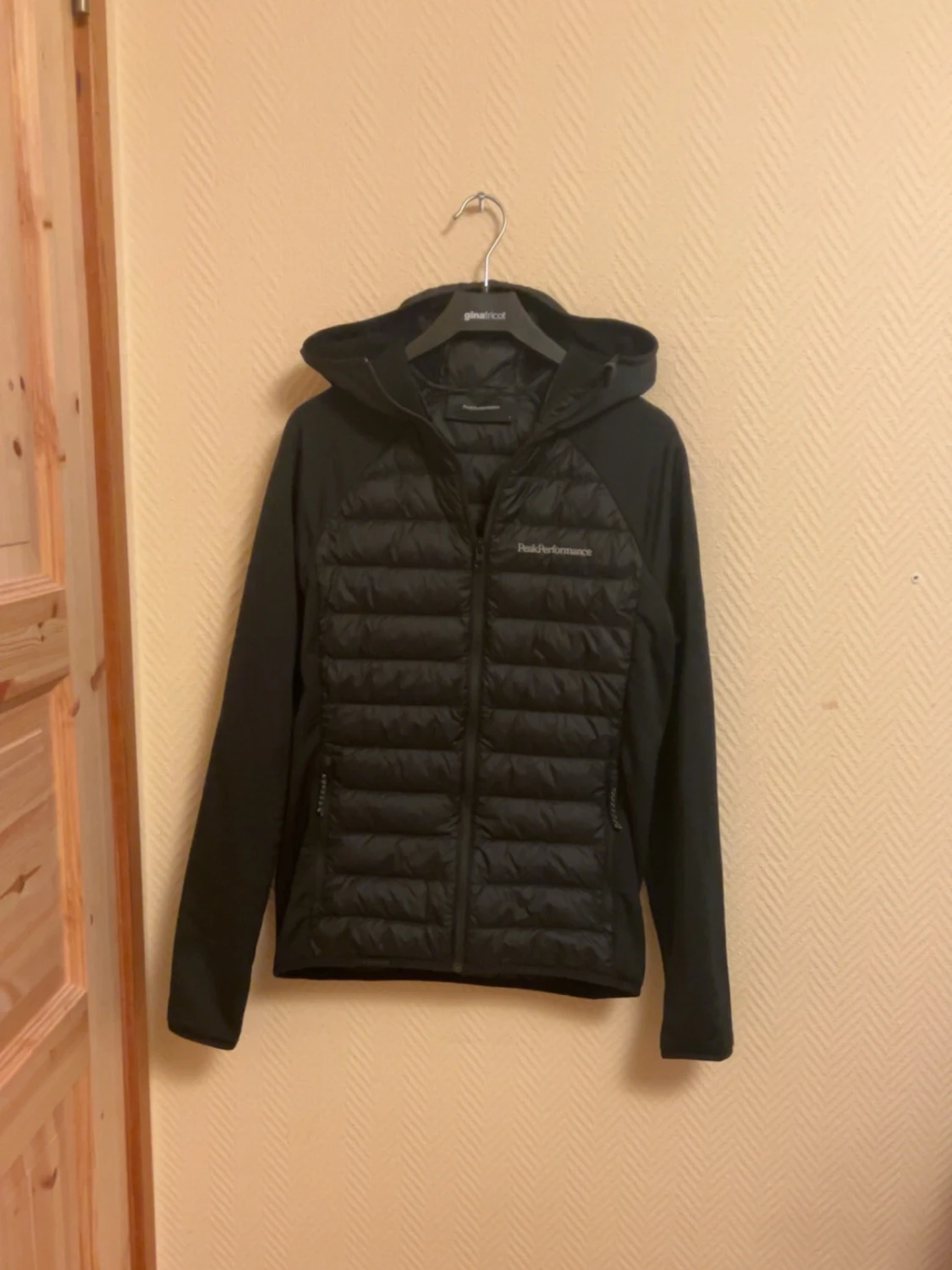 Peak Performance Cardigan