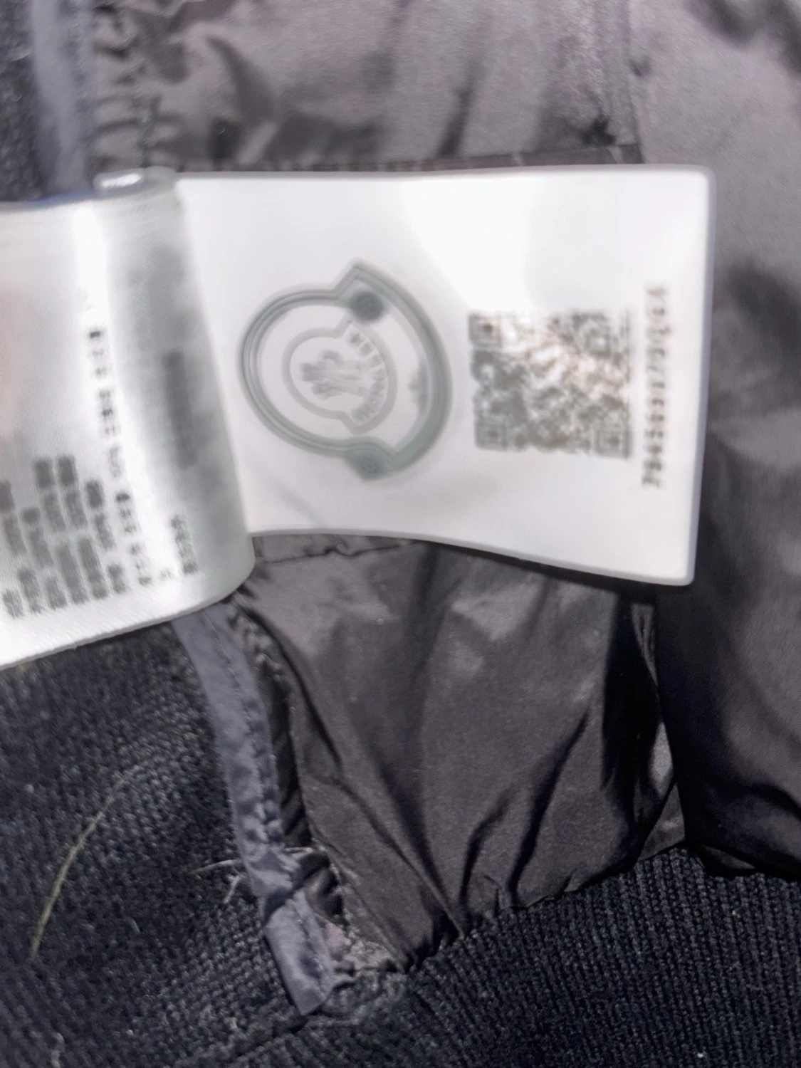 Svart Moncler jacka med stickade ärmar - 3