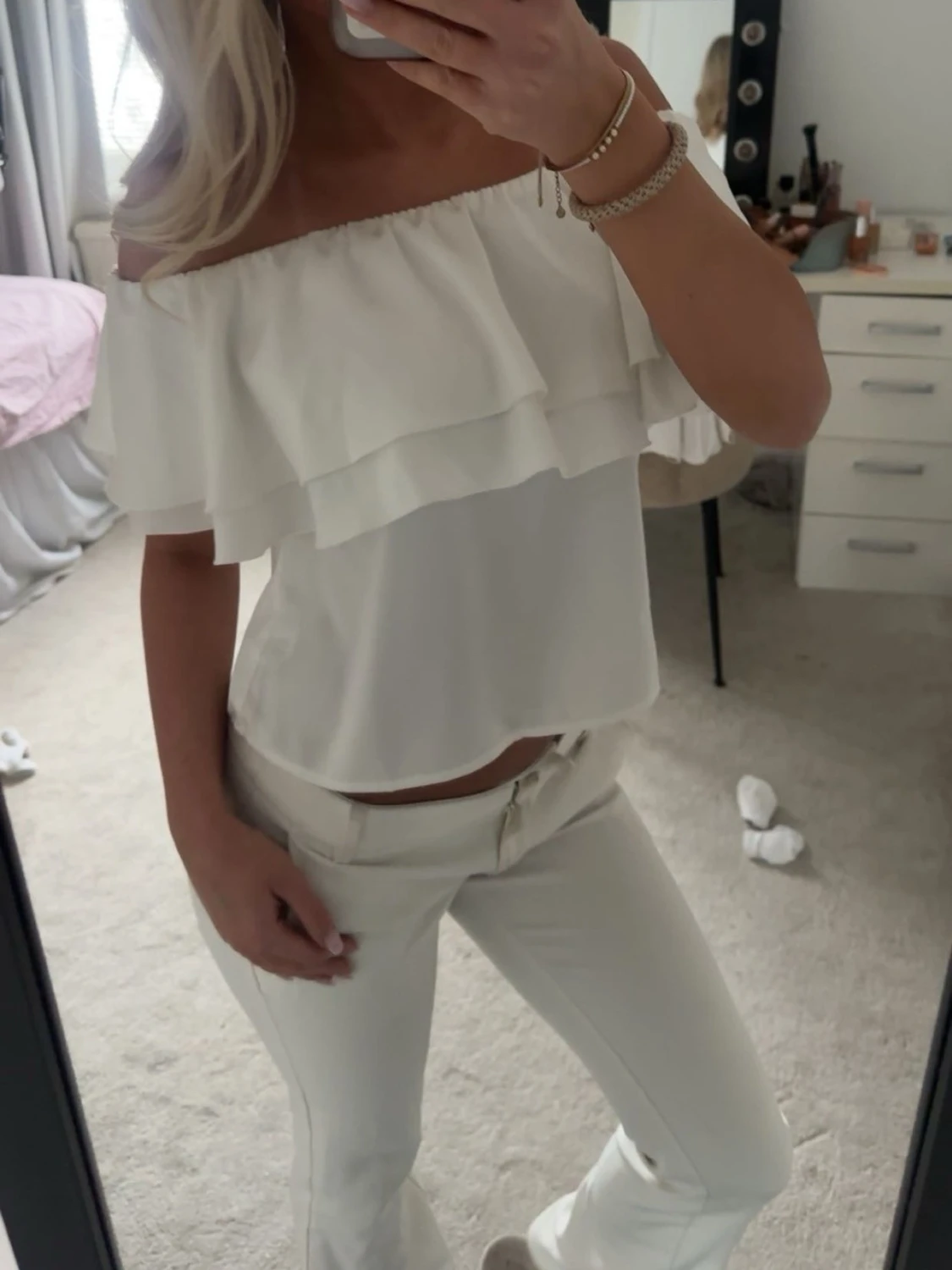 Vit offshoulder volangtopp - 2