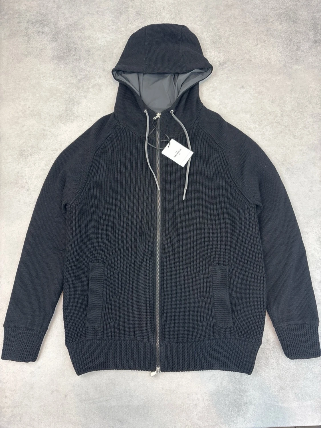 Svart hoodie från Gran Sasso