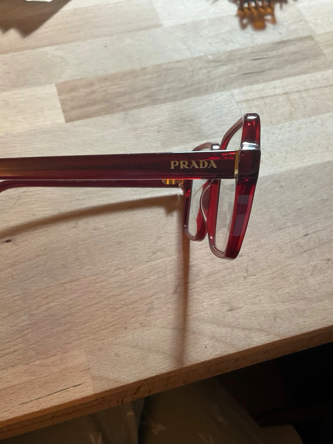 Röda glasögon från Prada - 4